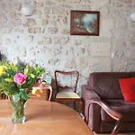 Latin Quarter - Notre Dame Apartment