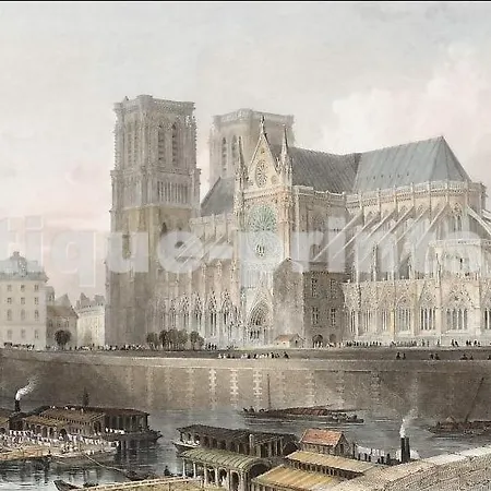 Latin Quarter - Notre Dame Apartment